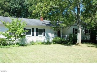 870 Shullo Dr, Akron, OH