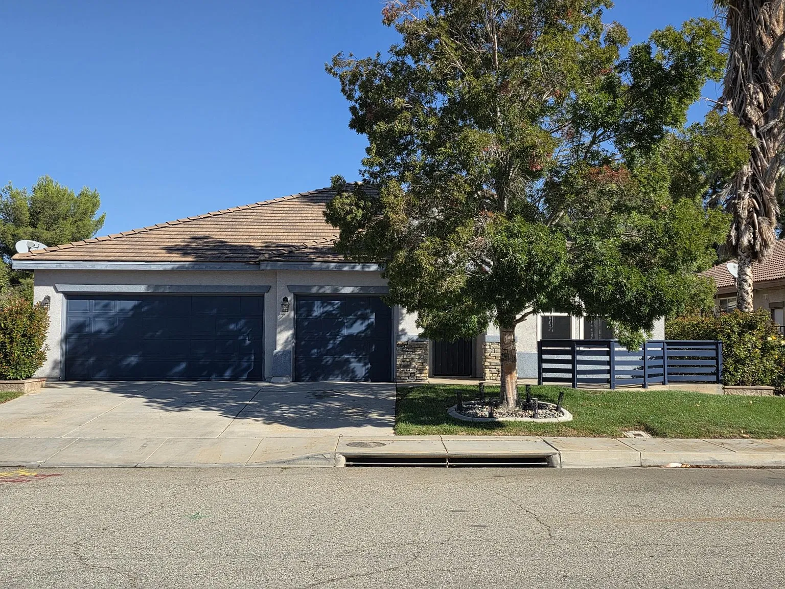4 bed, 2426 sqft, $3,900 — Photo 1