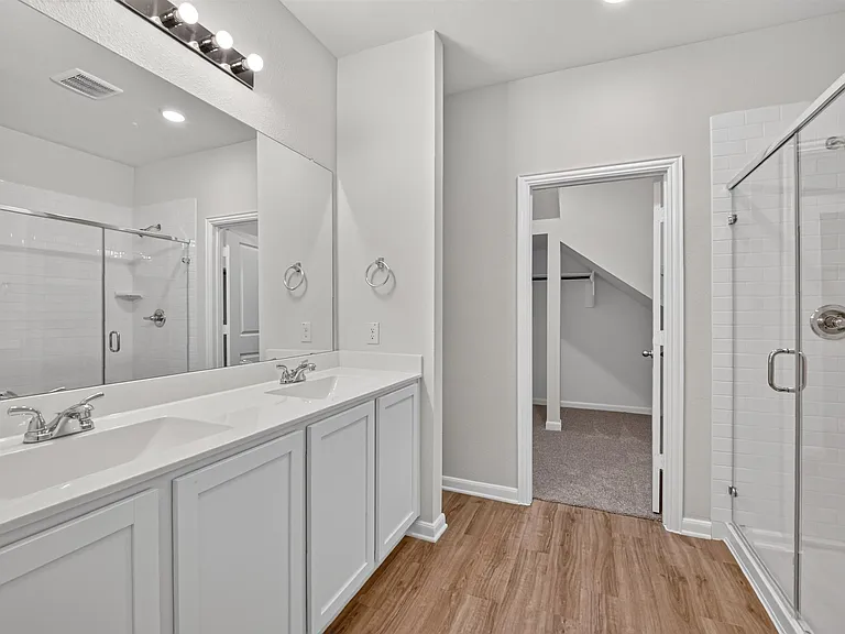 1421 Marcella Ln — Photo 10