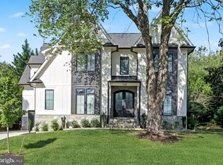 7000 Hector Rd, Mc Lean, VA 22101