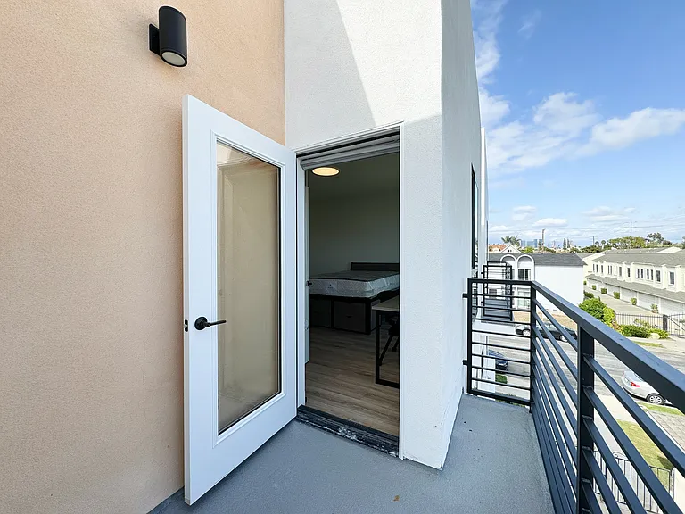 1743 Armacost Ave — Photo 62