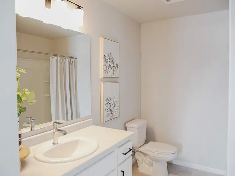 1896 Tobi Ln — Photo 6