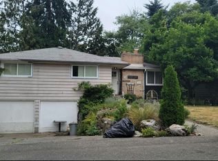 1604 N 203rd Pl, Shoreline, WA 98133