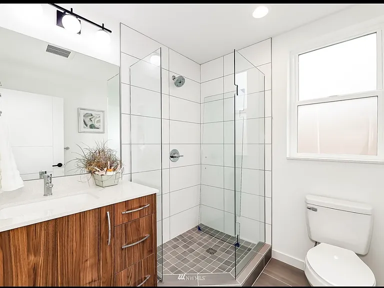 7717 D Mary Ave NW #D — Photo 3