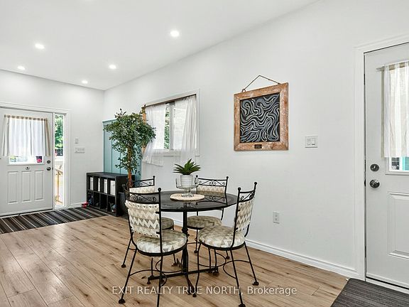 5th image of 19 Vics Rd