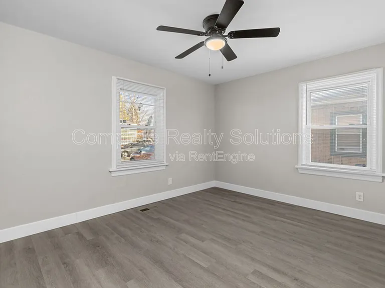 2056 Coleridge Dr — Photo 24
