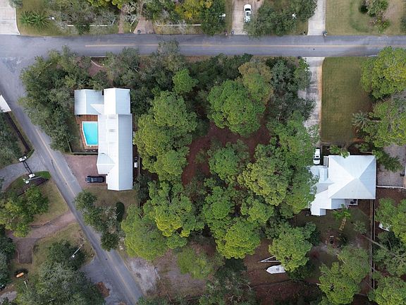 4th image of LOT 10 Bay Circle Dr