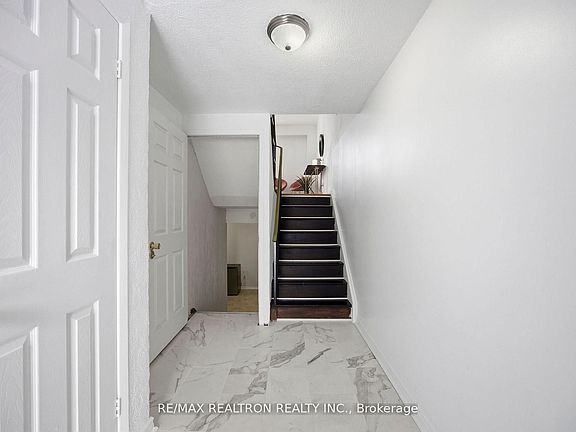 5th image of 1673 Albion Rd #24