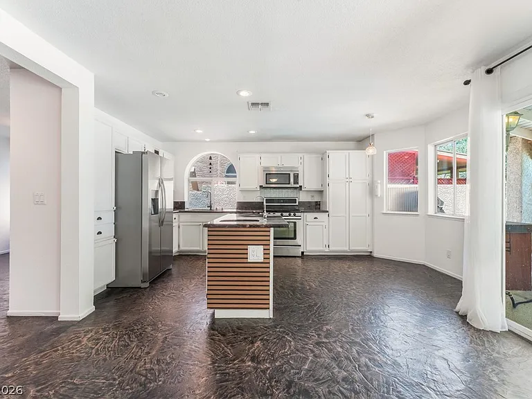 3024 Cloverbrook St — Photo 16