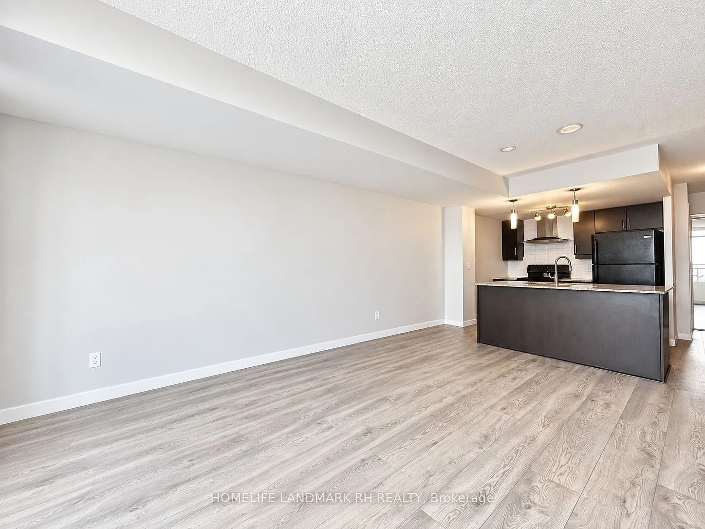 2 bed, $2,300 — Photo 3