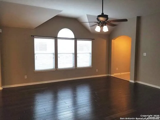 533 Thoreau Trl — Photo 17