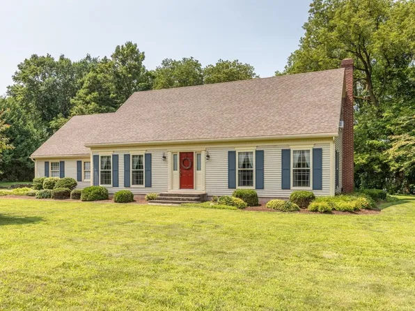 26 Rugg Avenue, Milton, VT 05468