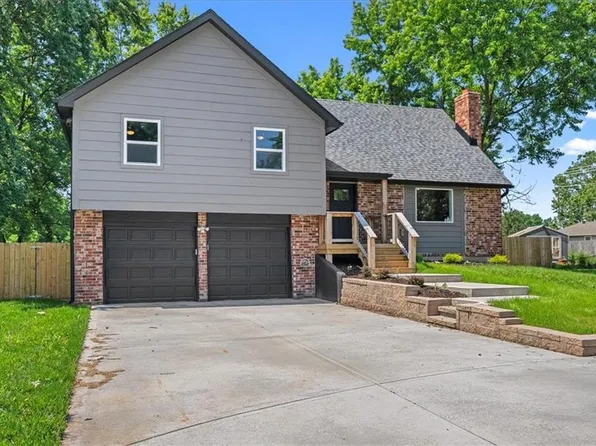 127 W Manor Pl, Gardner, KS 66030