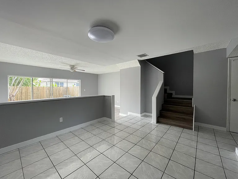 20511 NW 15th Ave #4 — Photo 5