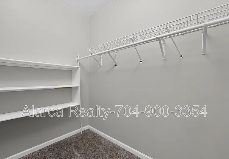 17420 Baldwin Hall Dr — Photo 31