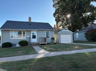 202 Cottage Grove Ave, West Burlington, IA