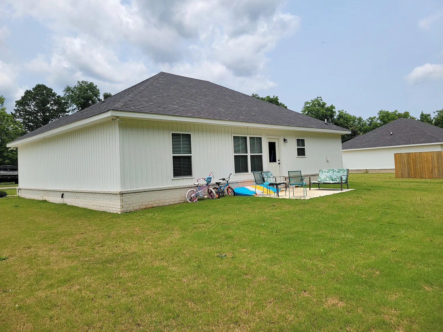 3 bed, 1468 sqft, $1,800 — Photo 4