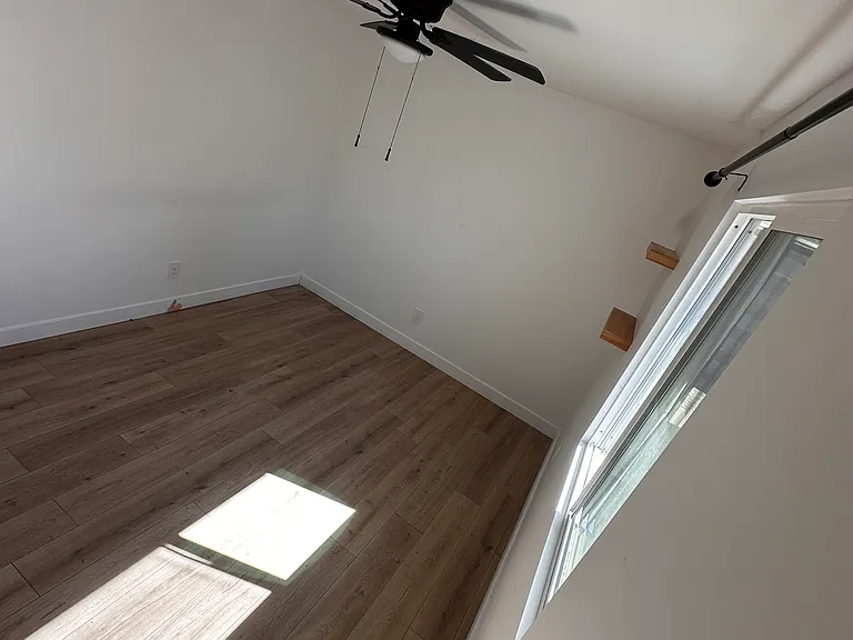 3102 E McKinley St — Photo 3