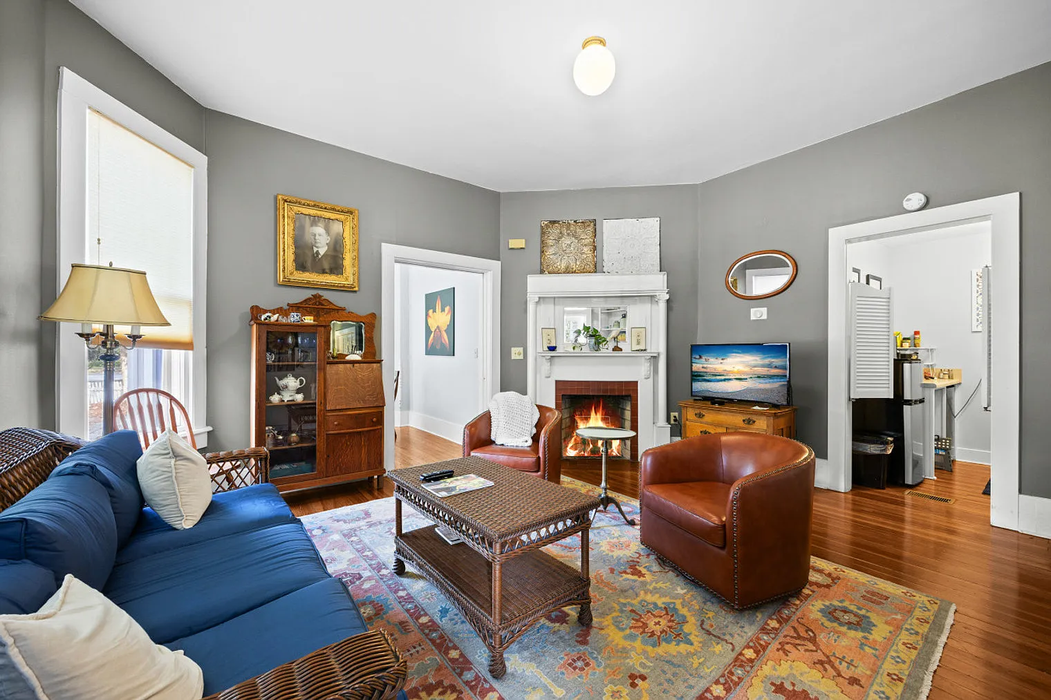 1 bed, 1.0 bath, 484 sqft, $3,253 — Photo 2