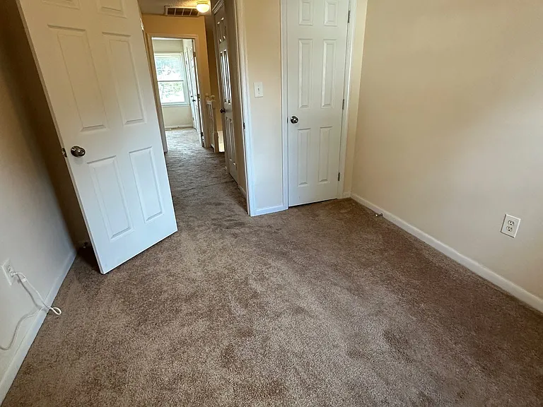 914 C Ave — Photo 17
