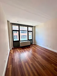 Rented by LEVEN Real Estate