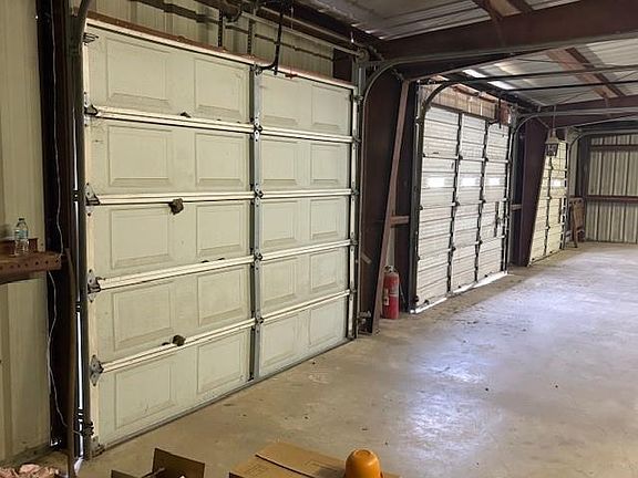 5th image of 12224 Jinkins Rd