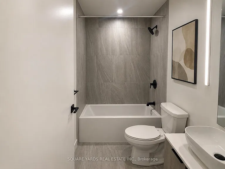 1185 Dupont St #1015 — Photo 6