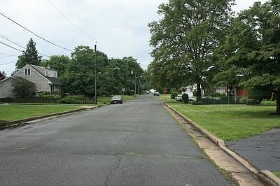 5th image of 714 Somerville Ave