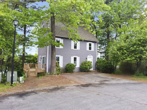31 Harvard Ct, Dracut, MA 01826