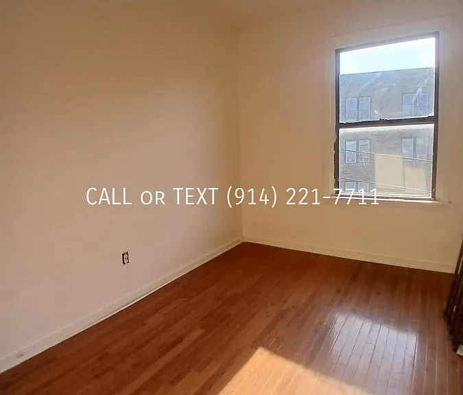 288 Hawthorne Ave #4 — Photo 2