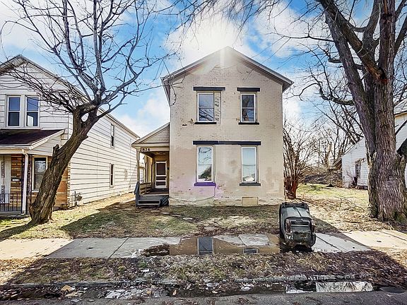 3rd image of 2826 E 2nd St