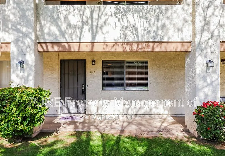 8842 N 8th St #103 — Photo 1