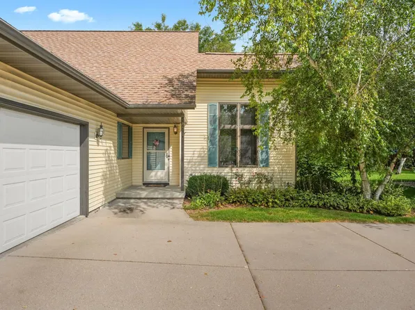 109 W Parkview St, Cottage Grove, WI 53527