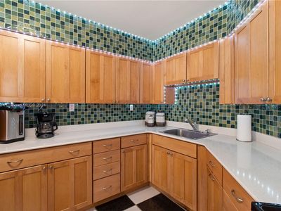 5151 Collins Ave APT 324, Miami Beach, FL, 33140