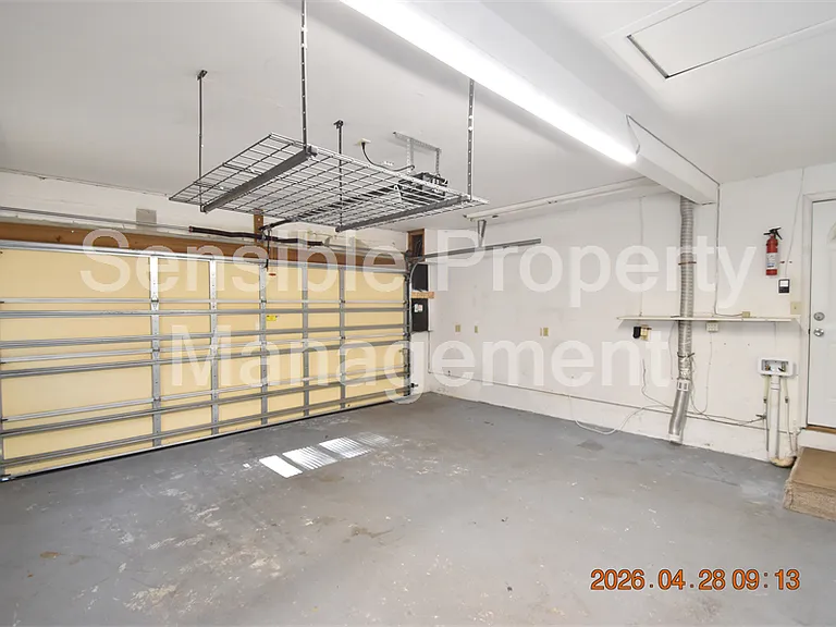3223 W Wyoming Ave — Photo 38