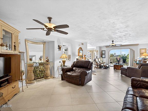 3rd image of 1 John Anderson Dr APT 412