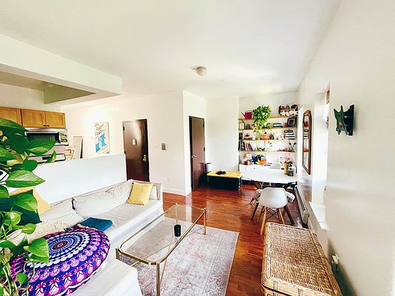 5th image of 597 Saint Marks Ave APT 4