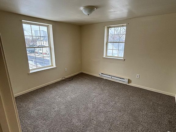 2nd image of 324 W Washington St #2