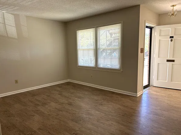 208 E Northpoint Ave, High Point, NC 27262