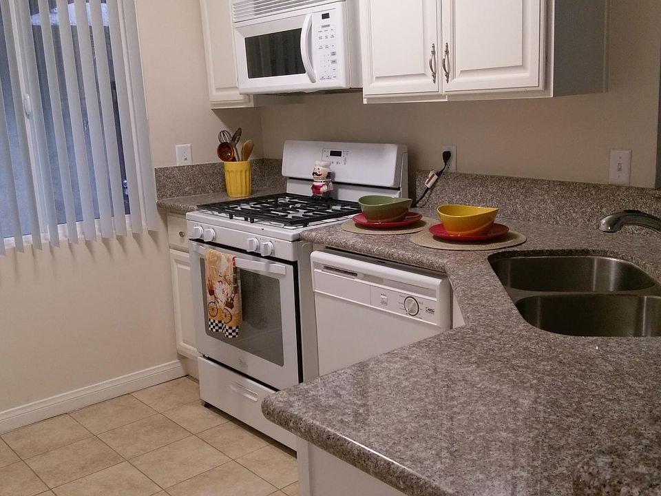 11116 Aqua Vista St APT 38, North Hollywood, CA 91602 Zillow