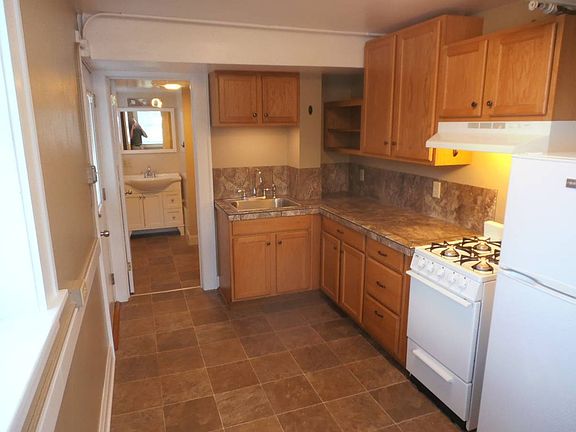 4th image of 1635 Sherburne Ave APT 1