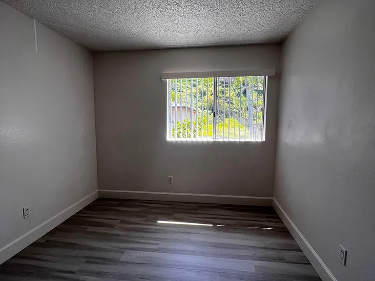 The Ridge Apartments in City Heights — Photo 61