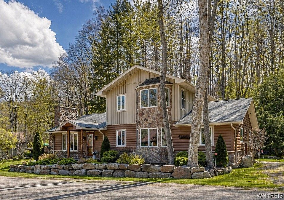 1st image of 6766 Hencoop Hollow Rd