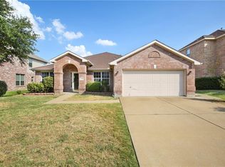 2112 Sandstone Ct, Mansfield, TX 76063