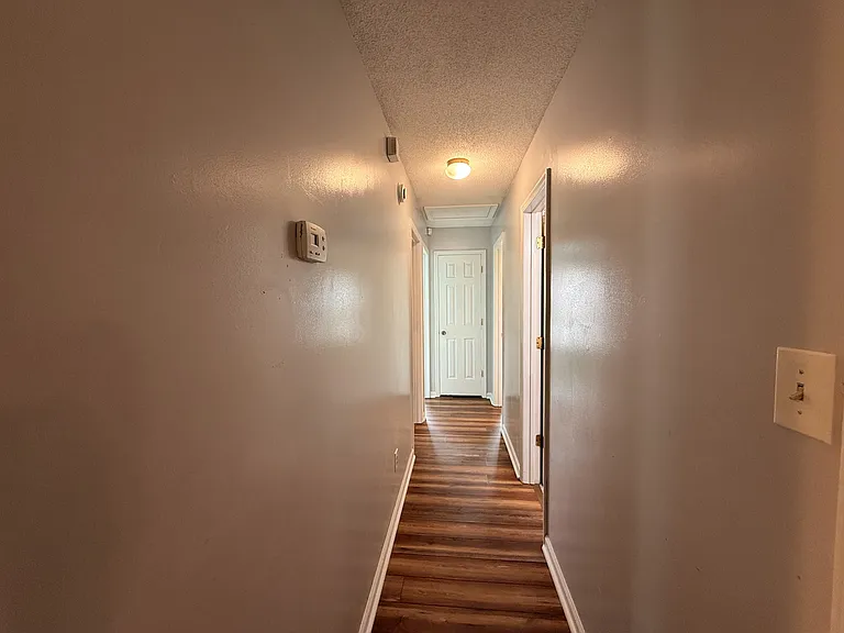 111 Old Post Ct — Photo 9