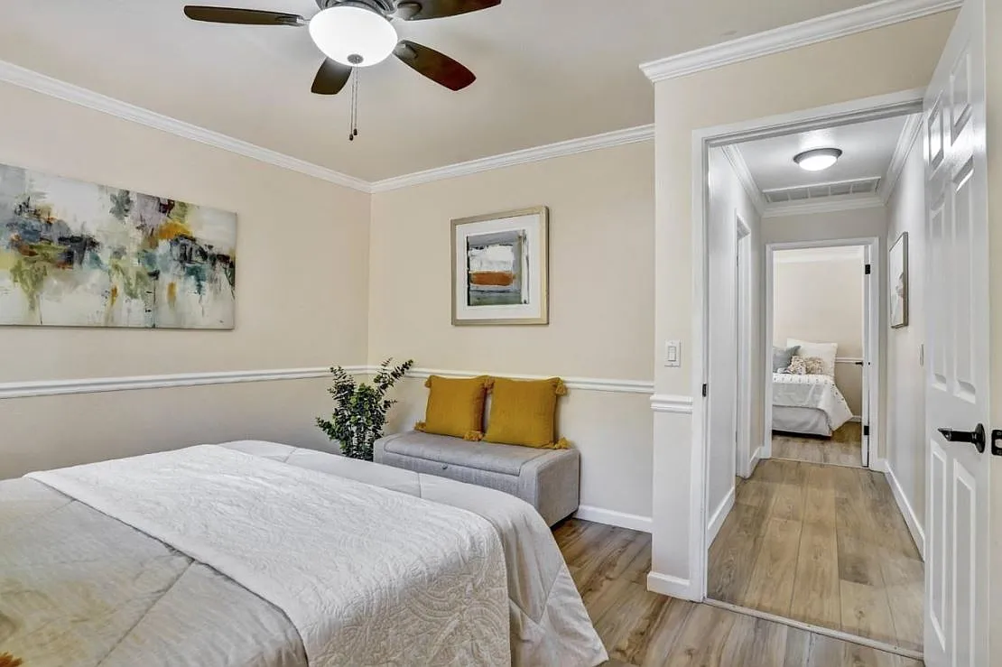 2 bed, 1121 sqft, $4,500 — Photo 4