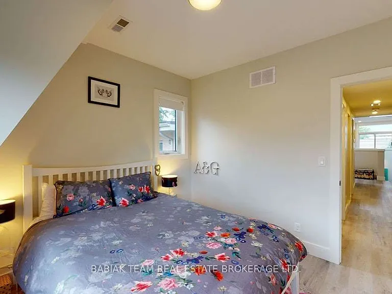 57 Vine Ave #301 — Photo 21