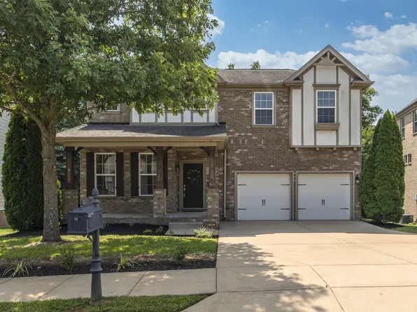 2128 Ravenscourt Dr, Thompsons Station, TN 37179
