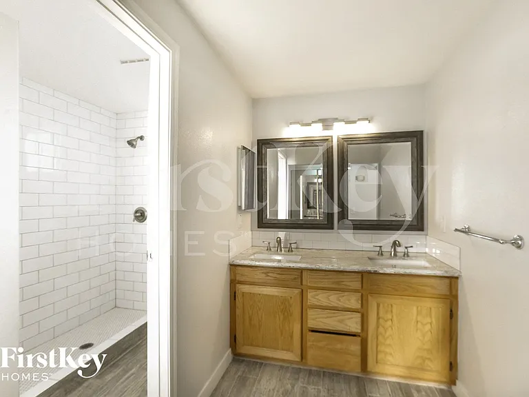 19634 N 13th St — Photo 10