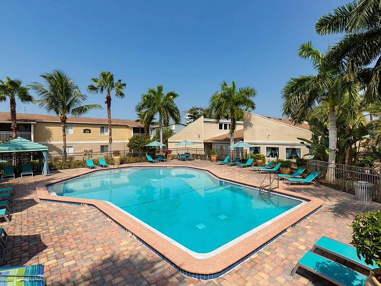Cypress Winds Apartment Homes — Photo 5